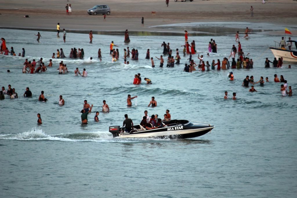 MURUDESHWARA BEACH BOATING