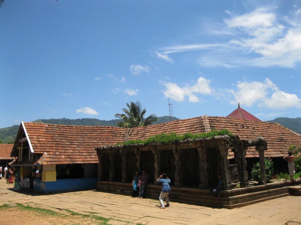 Thirunelli_temple